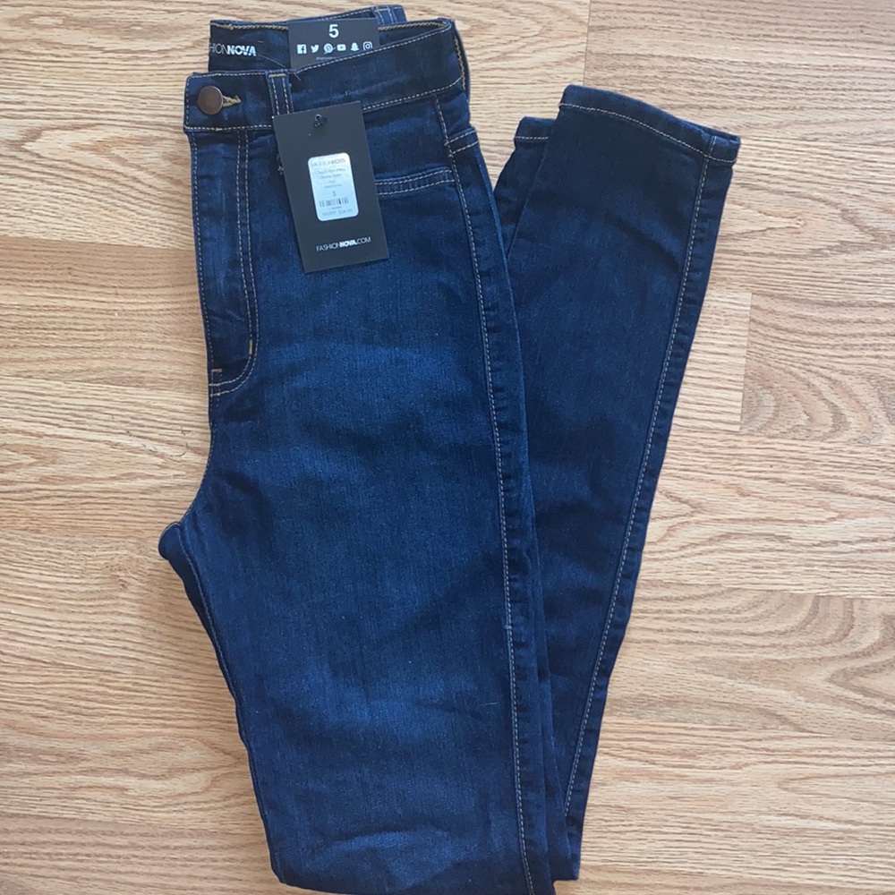 NWT Classic high waist skinny jeans